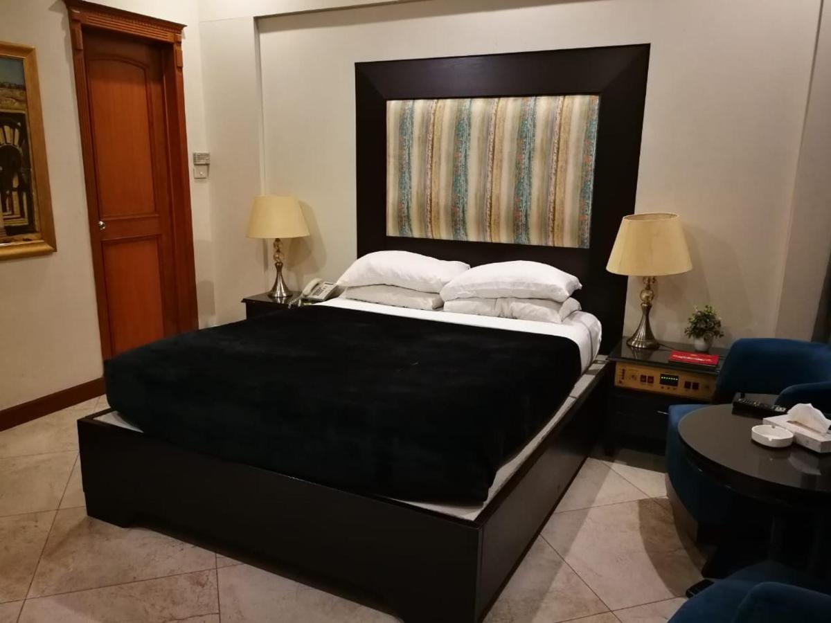 Regency Inn Lahore Exterior foto