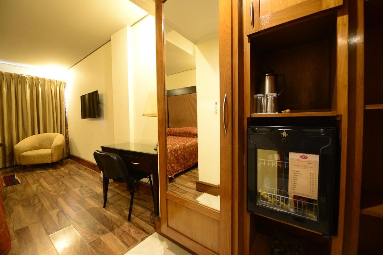 Regency Inn Lahore Exterior foto