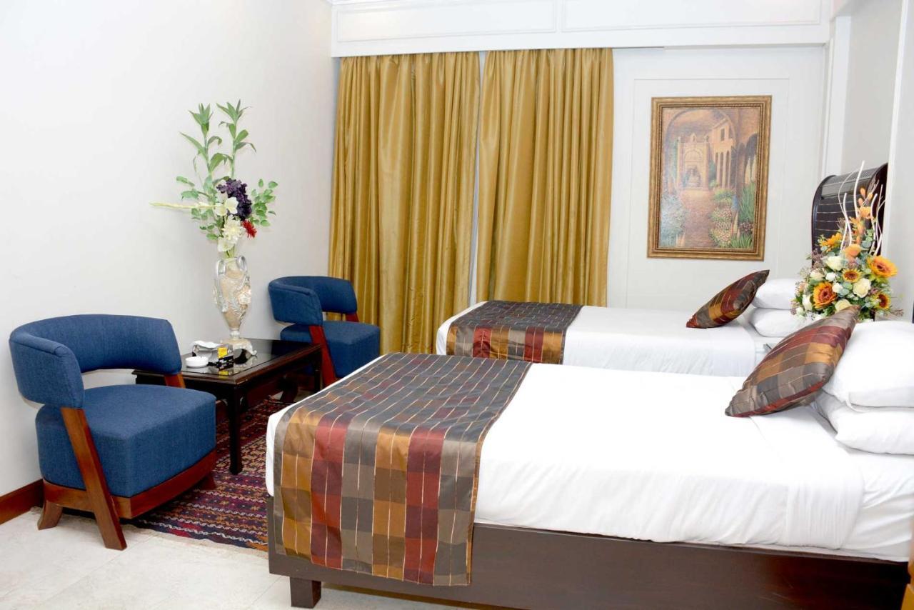 Regency Inn Lahore Exterior foto